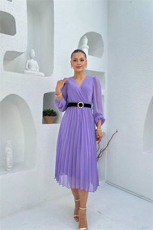 Neşeli butik kadın lila kruvaze yaka kemer detaylı piliseli midi elbise