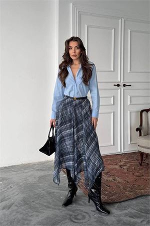 Neşeli butik kadın mavi desenli asimetrik kesim yırtmaçlı şifon tam boy etek NBG124