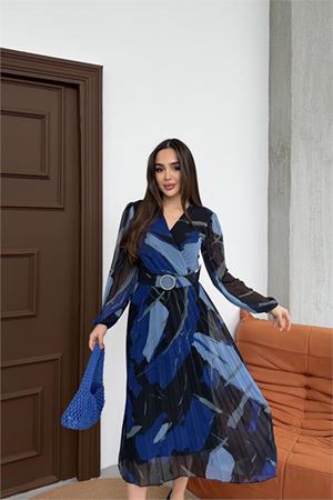 Neşeli butik kadın mavi beli kemerli piliseli kruvaze yaka şifon elbise NBELB03