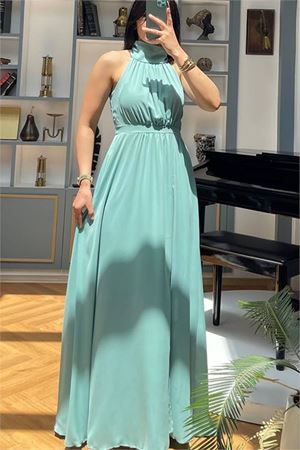Neşeli butik kadın halter yaka yırtmaç detaylı uzun şifon elbise NBNY3737