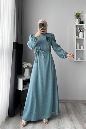 Neşeli butik kadın saten taş detaylı tesettür elbise NMS050