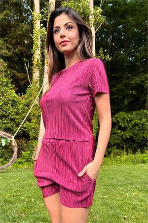Neşeli butik kadın mürdüm piliseli alt üst şortlu takım NB10047