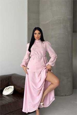Neşeli butik kadın pembe keten kumaş çiçek aplikeli hakim yaka etekli takım NBMS2629