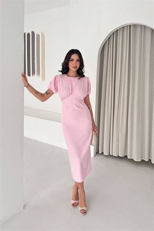 Neşeli butik kadın pembe midi boy büzgü detaylı balon kol dar kesim elbise NBK4574