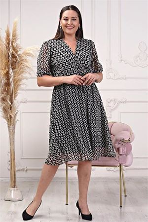 Neşeli butik kadın kruvaze yaka midi boy büyük beden desenli şifon elbise NB80622