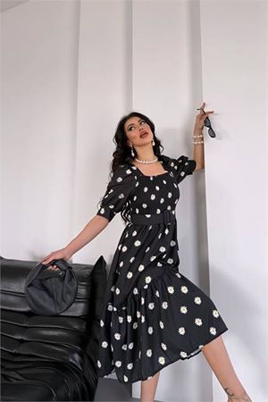 Neşeli butik kadın kemerli kare yaka çiçekli midi boy elbise NBKS4104