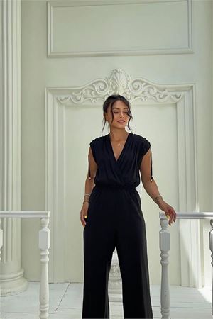 Neşeli butik kadın siyah kruvaze yaka yazlık tulum NBMY3805
