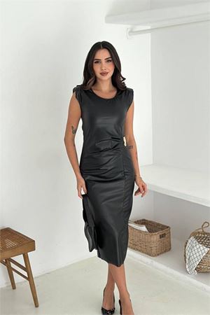 Neşeli butik kadın drapeli kolsuz midi boy deri elbise NBK4378