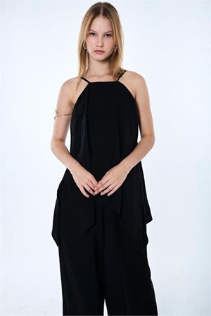 Neşeli butik kadın siyah ince askılı asimetrik kesim bluz pantolon ikili takım NBMY4070