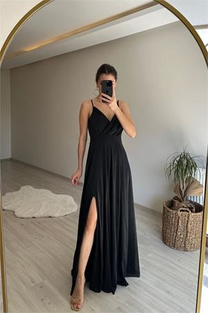Neşeli butik kadın ışıltılı askılı yırtmaç detayı şifon abiye elbise NM002