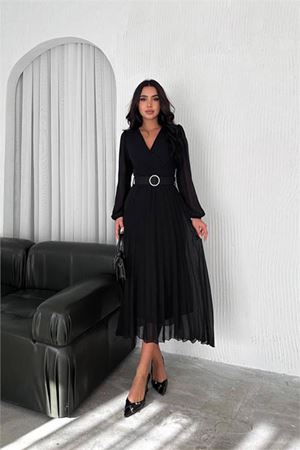 Neşeli butik kadın siyah piliseli kemerli şifon elbise NBK3028