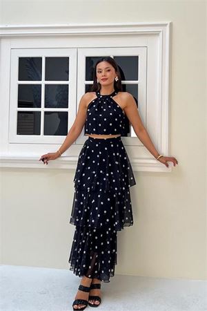 Neşeli butik kadın siyah puantiye desenli halter yaka bluz kat kat etek ikili takım NBMY4093