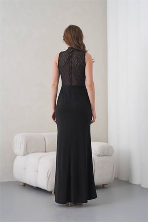 Neşeli butik kadın siyah degaje yaka dantel detaylı maxi boy abiye elbise NBS9385