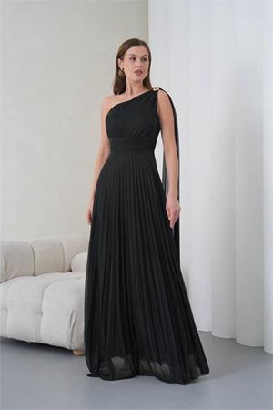 Neşeli butik kadın siyah tek omuz tokalı drape detaylı ışıltılı tül kumaş abiye elbise NBS9388