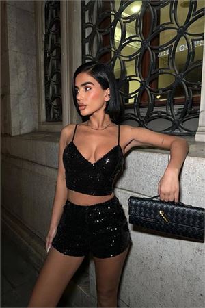 Neşeli butik kadın pulpayet askılı crop şort ikili takım NBDF168