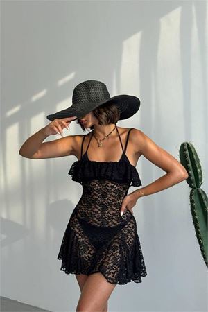 Neşeli butik kadın siyah askılı dantel pareo NBDF074