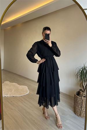 Neşeli butik kadın kat kat volanlı kuşaklı midi şifon elbise NM004