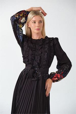 Neşeli butik kadın beyaz kuşaklı tasarım elbise NBMS42156