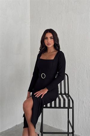 Neşeli butik kadın kare yaka yırtmaç detaylı kemerli midi elbise NBK4317