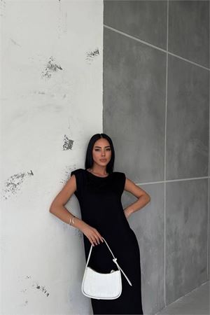 Neşeli butik kadın vatkalı yırtmaç detaylı modal elbise NBG010