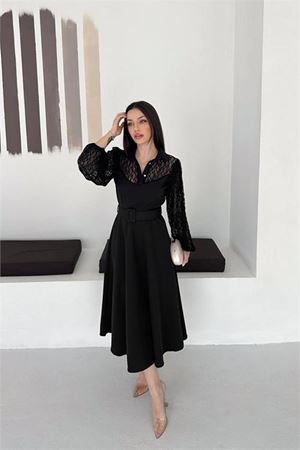 Neşeli butik kadın siyah gömlek yaka transparan üst detaylı kemerli midi boy elbise NBK4581