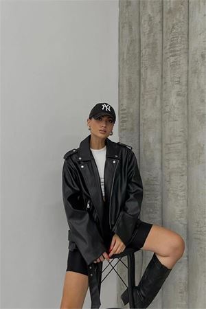 Neşeli butik kadın siyah oversize deri mont NBDM5017