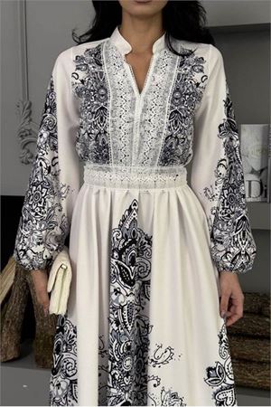 Neşeli butik kadın siyah güpür detaylı atlas kumaş desenli ithal elbise NBMS25109