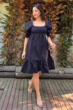 Neşeli butik kadın siyah yeni sezon eteği fırfırlı kare yaka kısa elbise SNP008