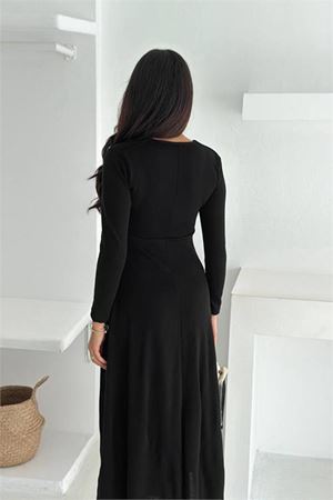 Neşeli butik kadın siyah v yaka düğme detaylı bel dekolteli midi boy elbise NBK4368