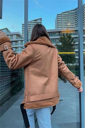 Neşeli butik kadın taba içi kürklü süet ceket MYLK11