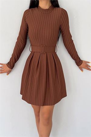 Neşeli butik kadın kemerli mini çizgili elbise KKLF58 - Taba