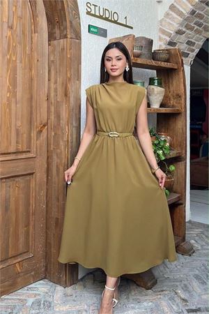 Neşeli butik kadın yeşil omuz vatkalı midi boy kemer detaylı elbise NBMY4066
