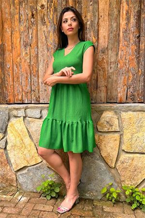 Neşeli butik kadın yeşil V-yaka eteği fırfırlı yazlık elbise LPTR02
