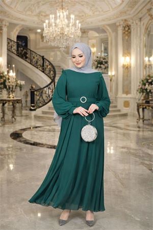 Neşeli butik kadın zümrüt yeşil tül kumaş kemer detaylı büyük beden tesettür elbise NBFT006