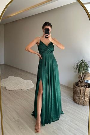 Neşeli butik kadın ışıltılı askılı yırtmaç detayı şifon abiye elbise NM002