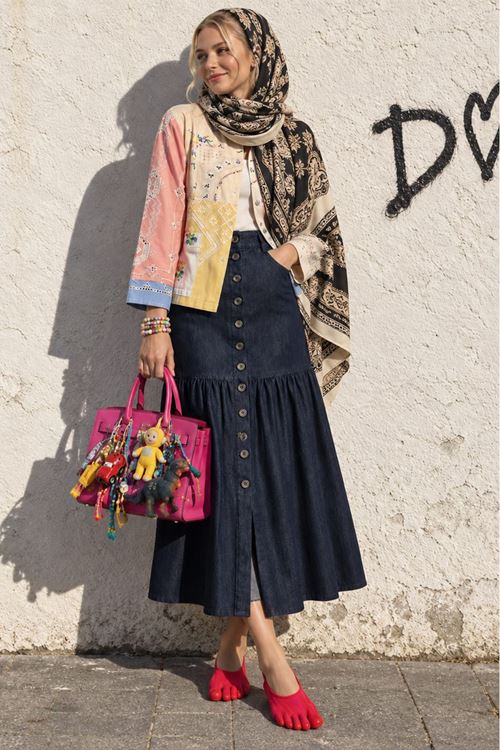 Kadın Lacivert Önden Düğmeli Volanlı Uzun Denim Etek DKHF055