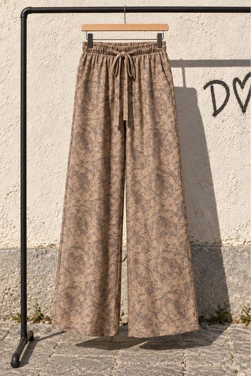 Bej Jakarlı Desenli Beli Lastikli Bol Paça Kadın Pantolon DKHF061