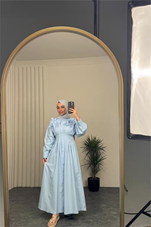 kadın bebe mavi belden oturtmalı çiçek detaylı premium tesettür elbise NBVQ4933