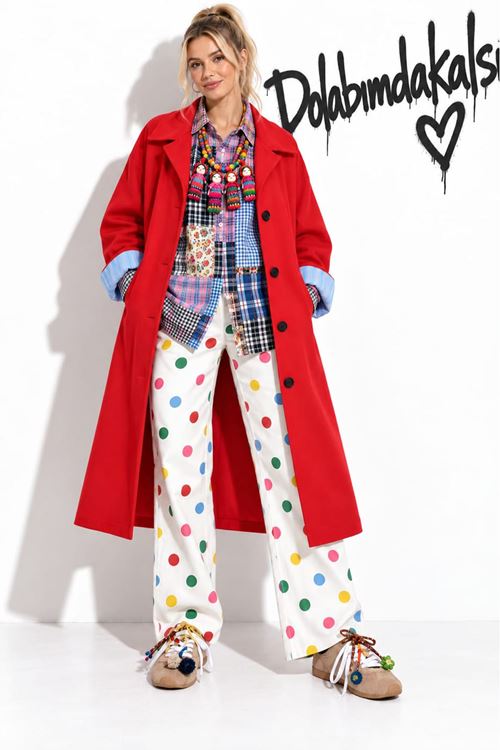 Kadın oversize çift renkli astarlı tam boy düğmeli trençkot DKHF063
