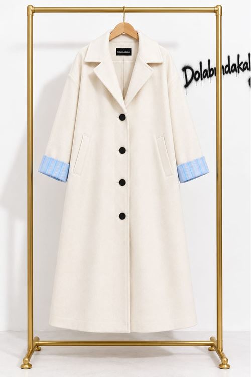 Kadın bej oversize çift renkli astarlı tam boy düğmeli trençkot DKHF063