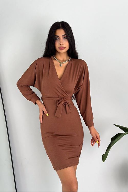 kadın kuşaklı kruvaze yaka örme elbise KKLF47
