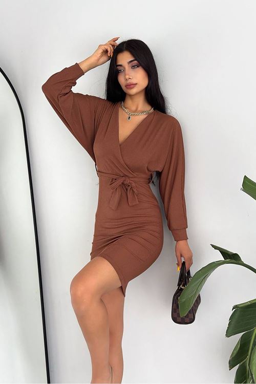 kadın kuşaklı kruvaze yaka örme elbise KKLF47