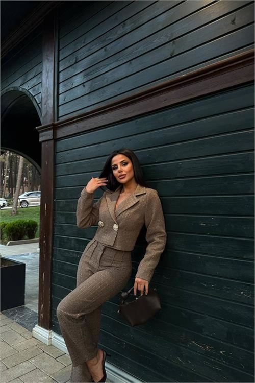 kadın vizon tüvit kumaş gol düğmeli crop ceket pantolon ikili takım NBSTR1028