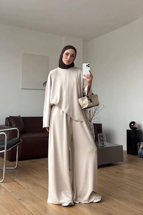 Kadın bej tesettür oversize tunik ve bol paça pantolon ikili takım NMS106