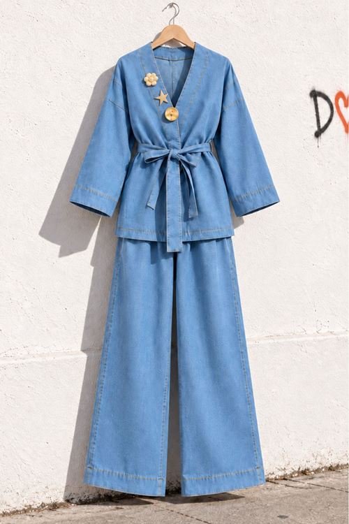 Kadın Açık Mavi Denim Broş Detaylı Kimono Bol Paça Pantolon İkili Takım TG044