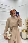 Neşeli butik kadın bej kuşaklı gül detaylı salaş tulum NMS003