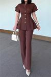 Neşeli butik kadın kahverengi gold düğme detaylı peplum kesim premium takım NBSTR4423