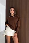 Neşeli butik kadın kahverengi yaka taş işlemeli oversize triko kazak NBK25818 ( STD-36-42)